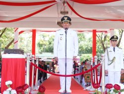 Bupati Bantaeng Pimpin Upacara HUT ke-81 RI, Serahkan Satyalancana Karya Satya dan Bantuan Sosial